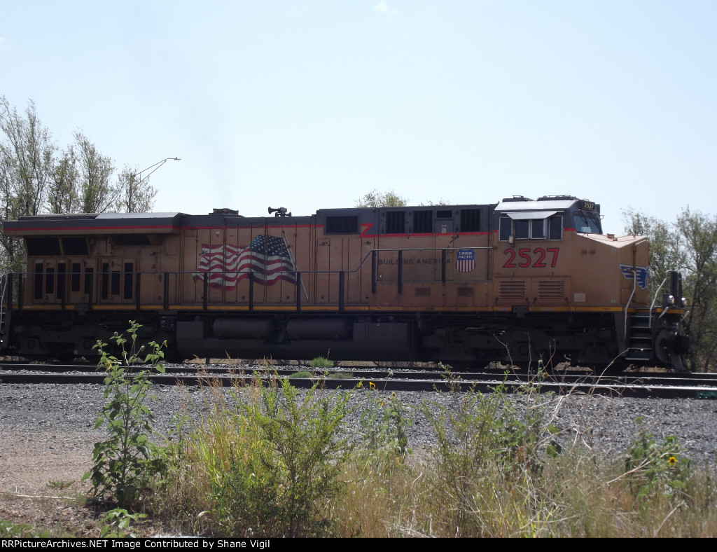 UP 2527